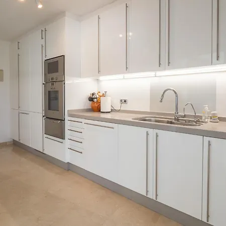 High Standing 马尔韦利亚