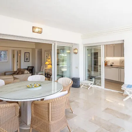 Διαμέρισμα High Standing